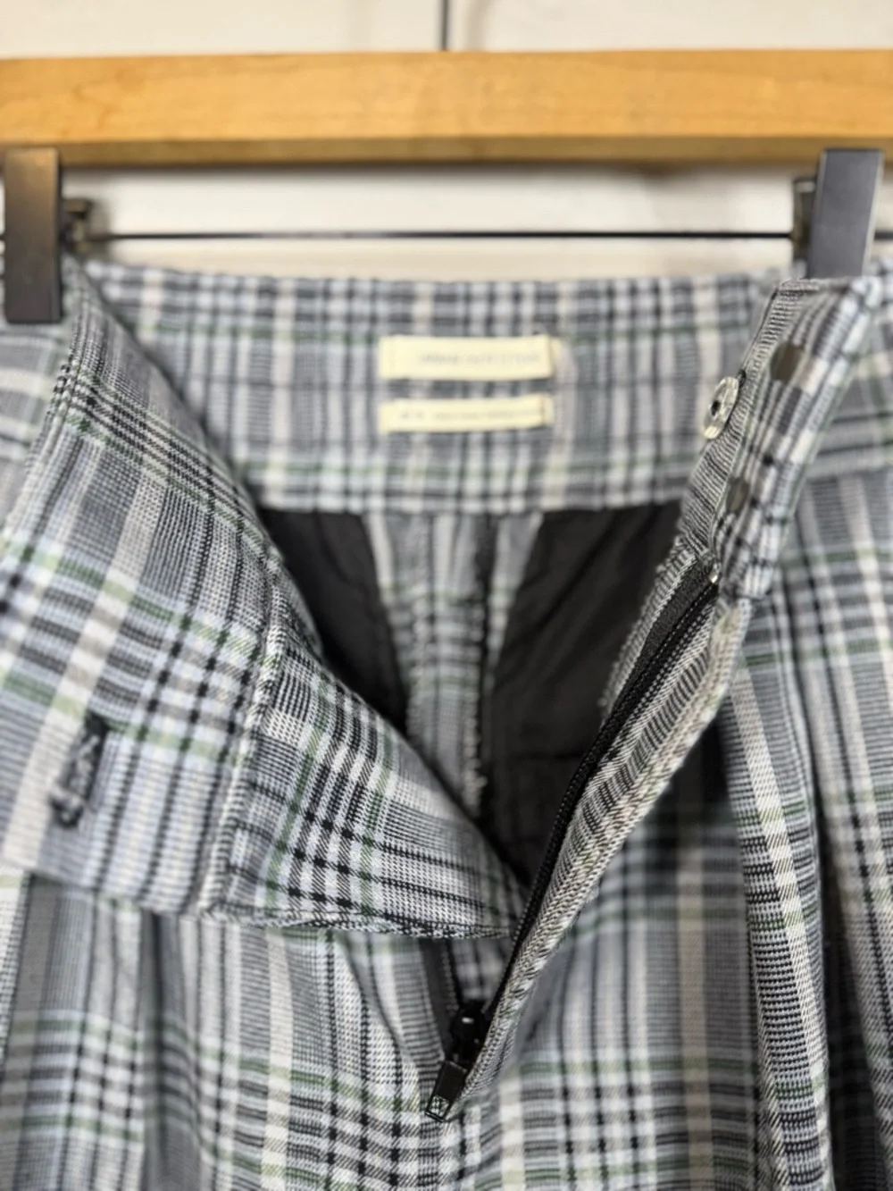 Urban Outfitters Paige glen plaid pleated trousers Size XS